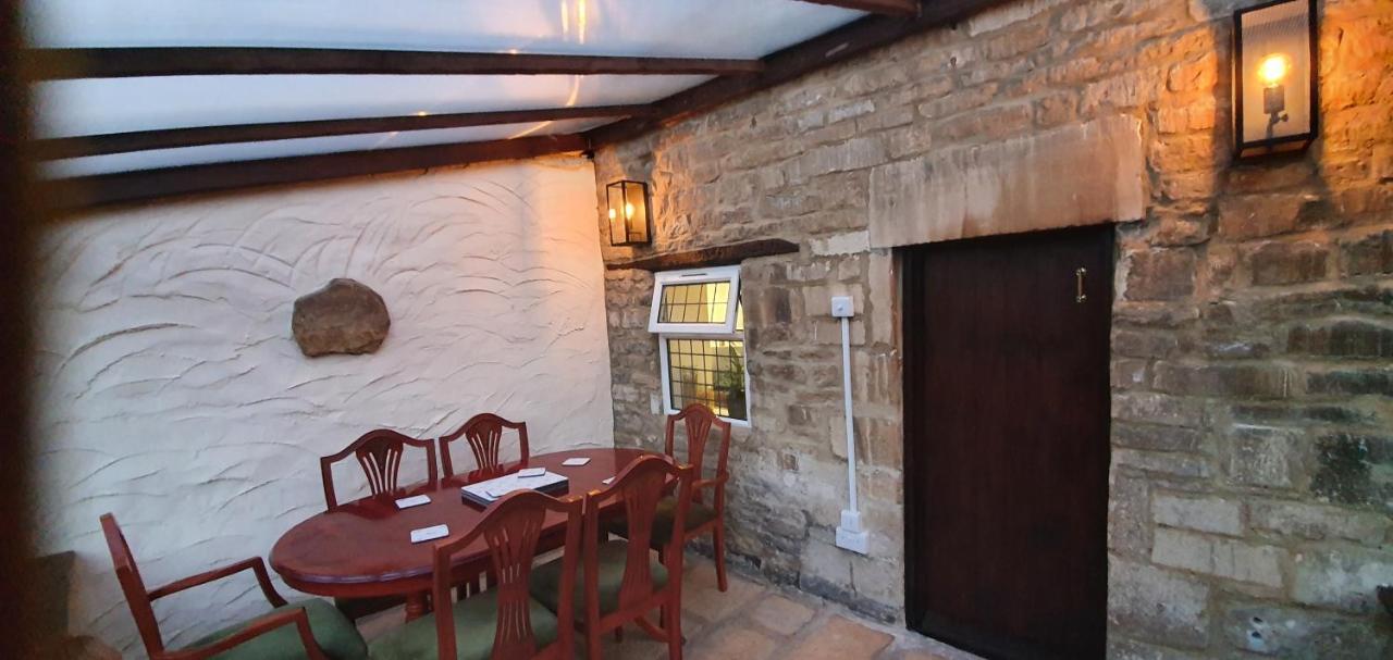 Quirky Cottage - Dogs Welcome Corsham Εξωτερικό φωτογραφία