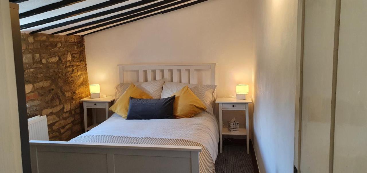 Quirky Cottage - Dogs Welcome Corsham Εξωτερικό φωτογραφία